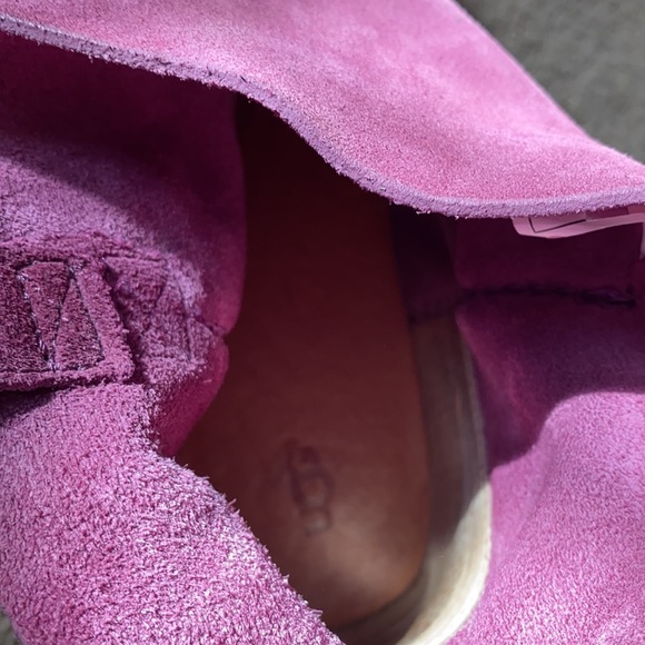 Ugg boots - Picture 3 of 5